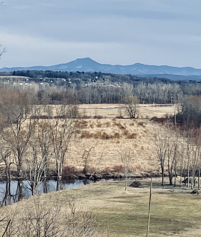 day hikes in Northern Vermont-Macrae Farm viewpoint