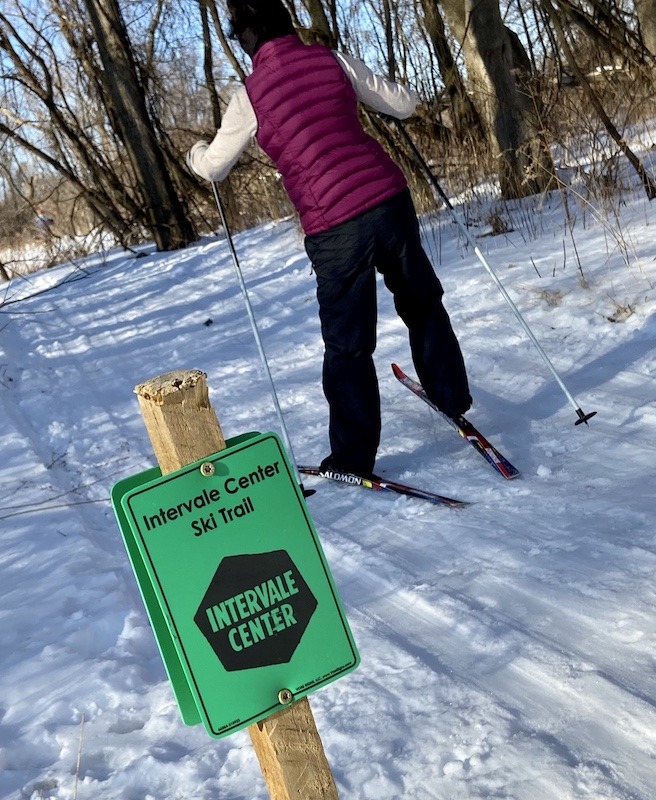 Skier and sign -free cross country skiing Vermont