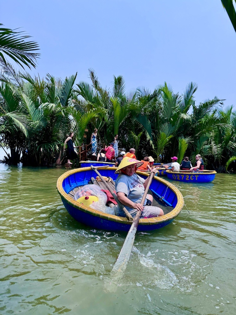 Paddling the  blue coconut basket boat-Outdoor adventures of Hoi An