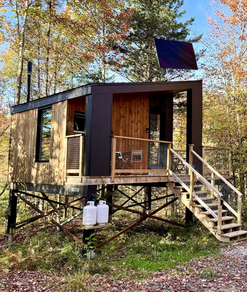 cabin for Glamping in the Eastern Townships