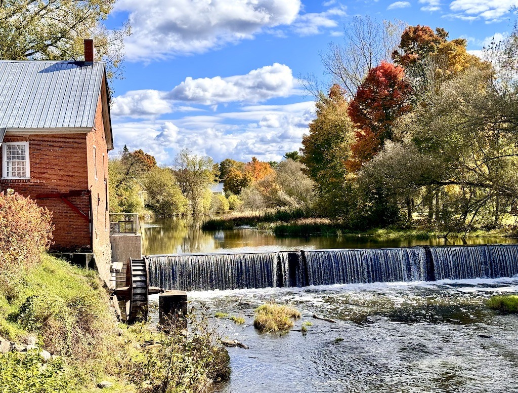 waterfall in village on the bike routes of the Eastern Townships