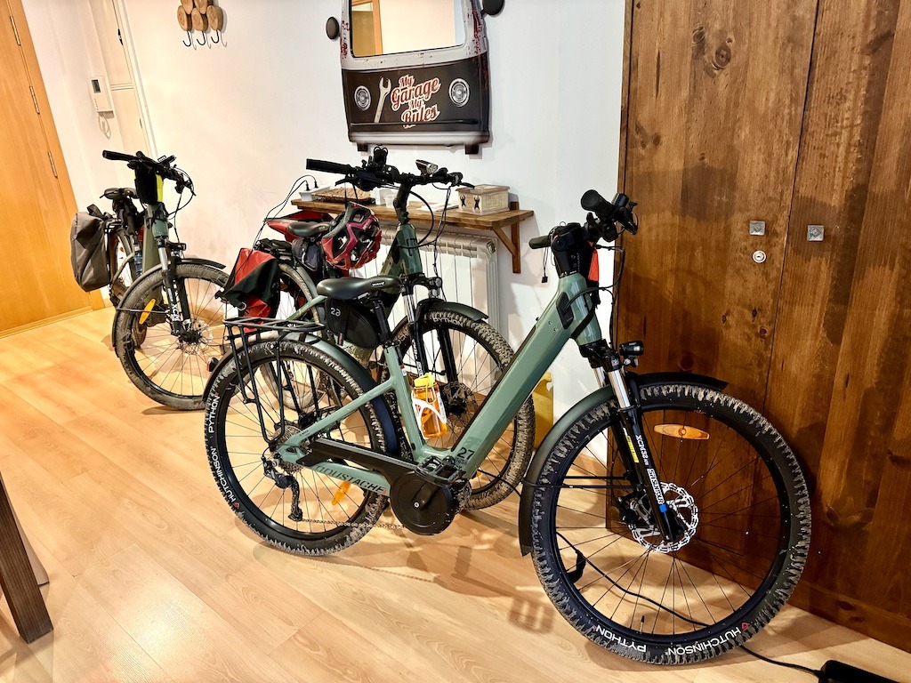 bikes in hotel room