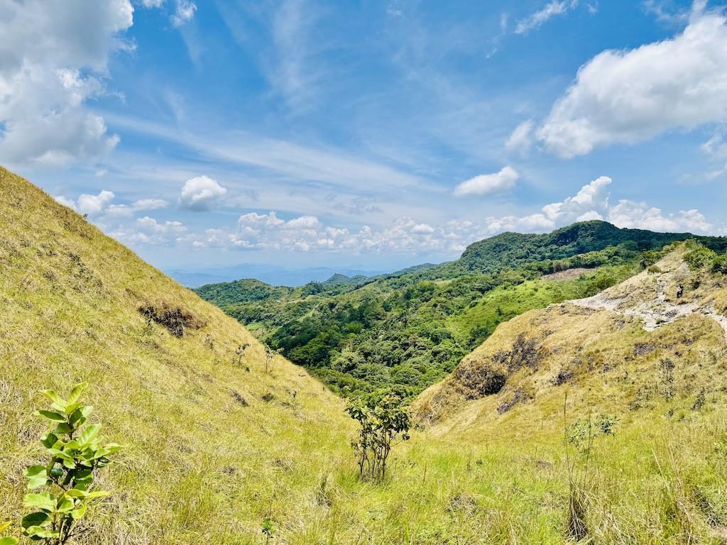 grassland and forested mountains on the India Dormida Hike
